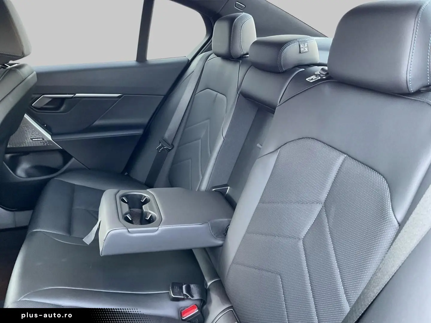 BMW 520 i M Sportpaket AHK ACC Navi LED  Alarm Sound