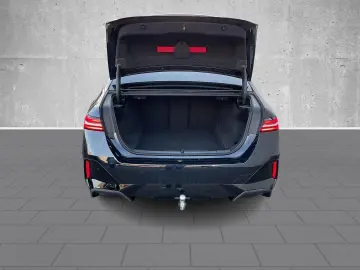 BMW 520 i M Sportpaket AHK ACC Navi LED  Alarm Sound