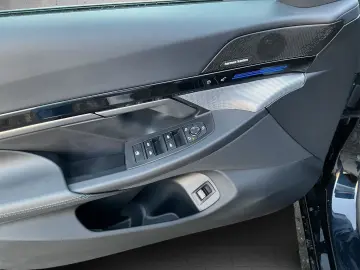 BMW 520 i M Sportpaket AHK ACC Navi LED  Alarm Sound