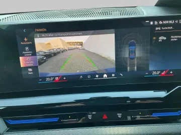 BMW 520 i M Sportpaket AHK ACC Navi LED  Alarm Sound