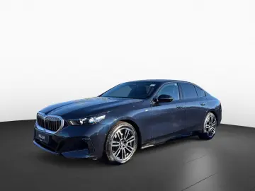 BMW 520iA M SPORT LivePro AdLED St G AHK 360  KomSi