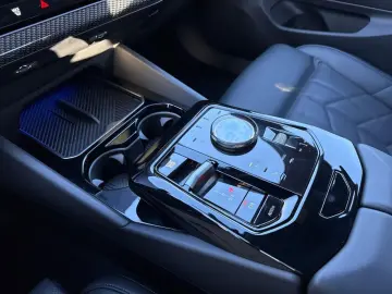 BMW 520iA M SPORT LivePro AdLED St G AHK 360  KomSi