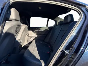 BMW 520iA M SPORT LivePro AdLED St G AHK 360  KomSi