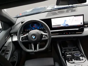 BMW 520i Limousine M Sport inkl. Winterräder