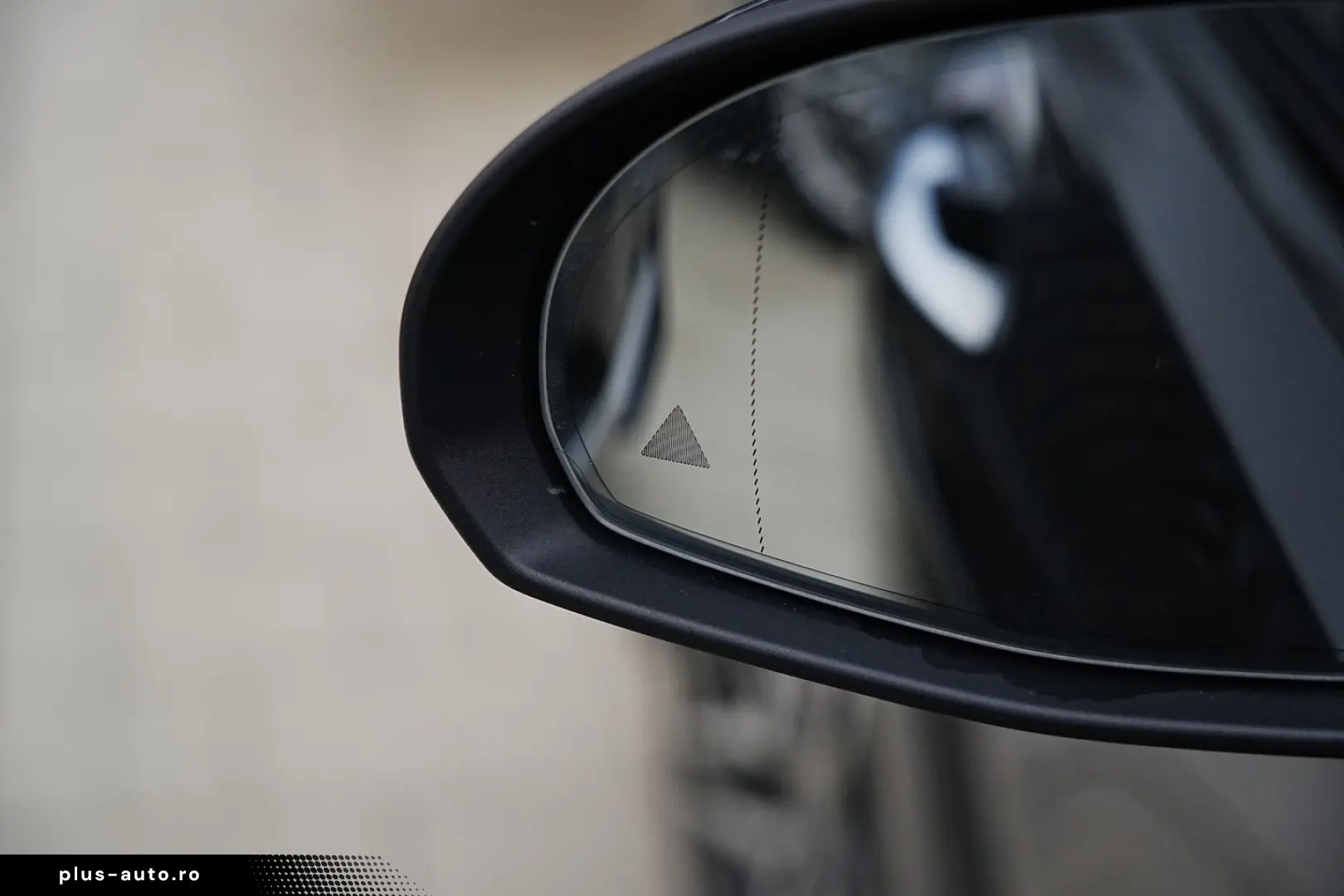 Mercedes-Benz C 300 e 9G-TRONIC AMG Line