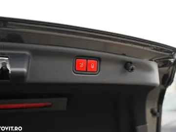 Mercedes-Benz C 300 e 9G-TRONIC AMG Line