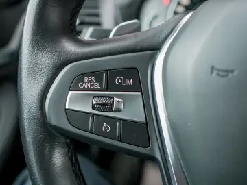 BMW X3 2.0 plugin XDrive