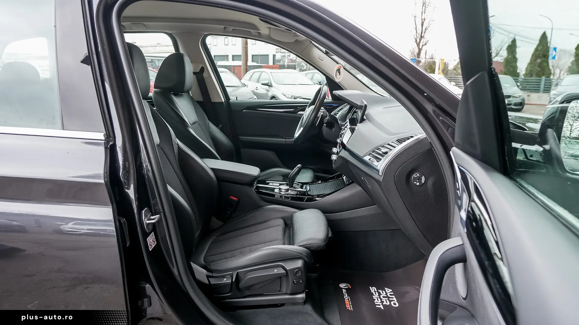 BMW X3 2.0 plugin XDrive