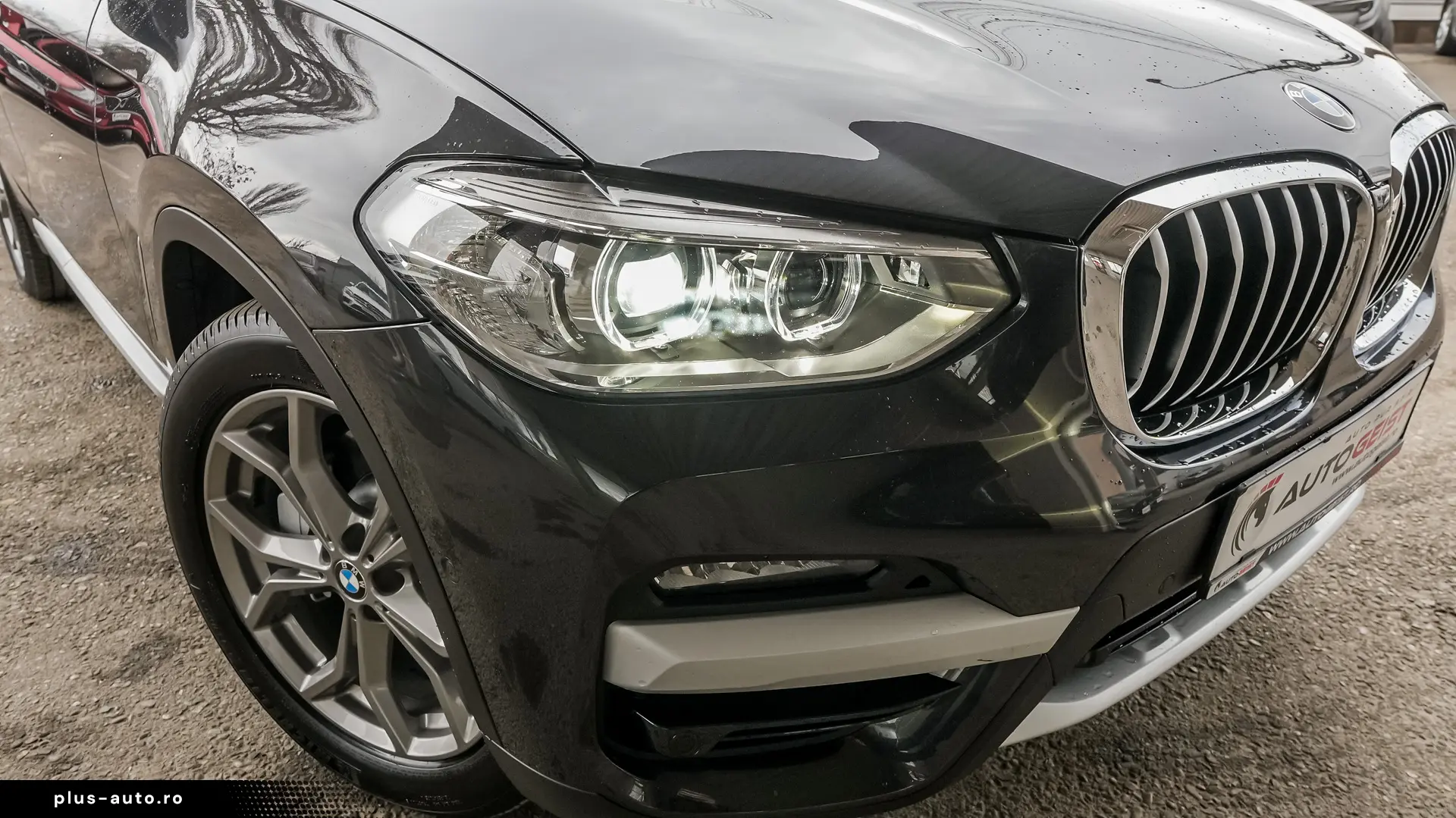 BMW X3 2.0 plugin XDrive