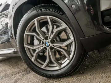 BMW X3 2.0 plugin XDrive