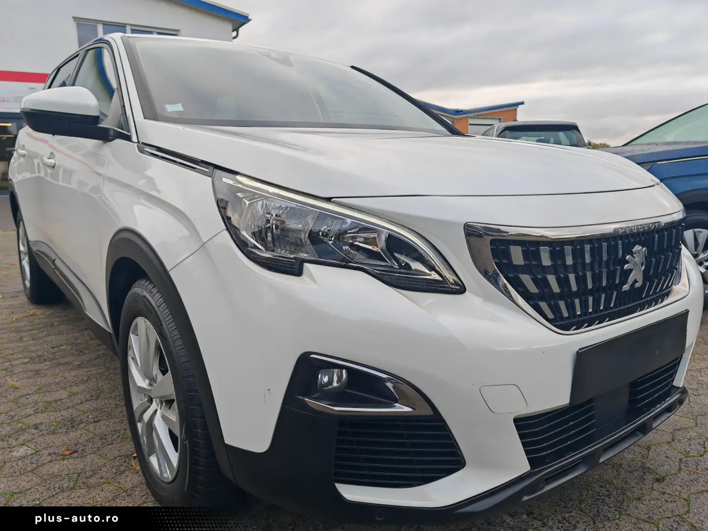 PEUGEOT 5008 PureTech 130 EAT8 PERLWEISS 7S #64655