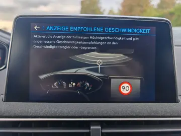 PEUGEOT 5008 PureTech 130 EAT8 PERLWEISS 7S #64655