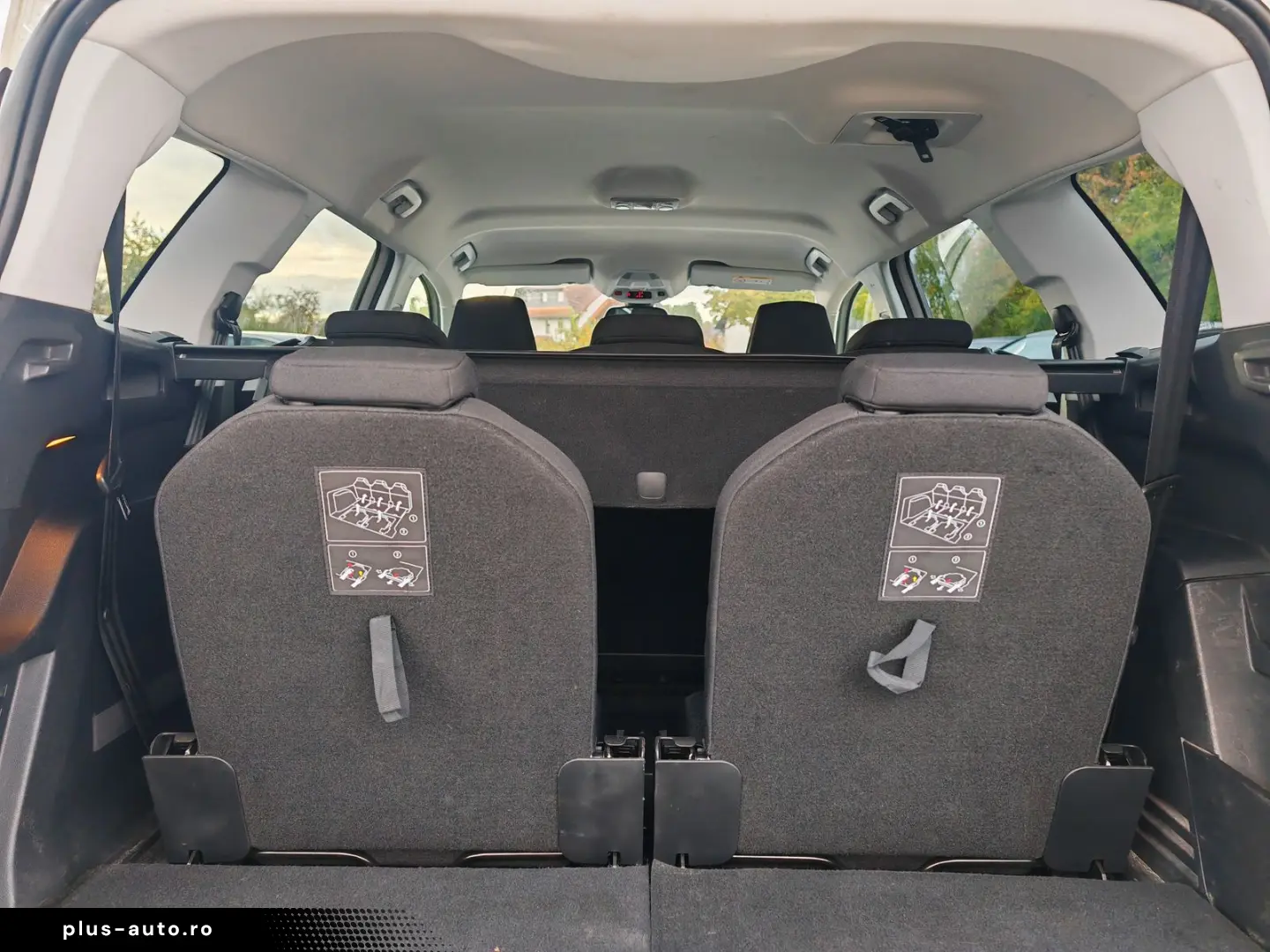 PEUGEOT 5008 PureTech 130 EAT8 PERLWEISS 7S #64655