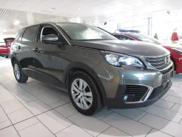 PEUGEOT 5008 Active 1.2T LED NAVI PDC TEMPOMAT
