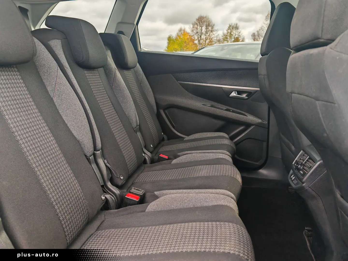 PEUGEOT 5008 PureTech 130 EAT8 DAB GRIP 7S #58283