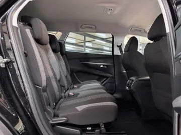 PEUGEOT 5008 Active Business 7SITZER SPUR VIR APPS 1.H