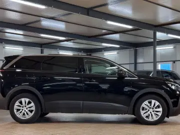 PEUGEOT 5008 Active Business 7SITZER SPUR VIR APPS 1.H