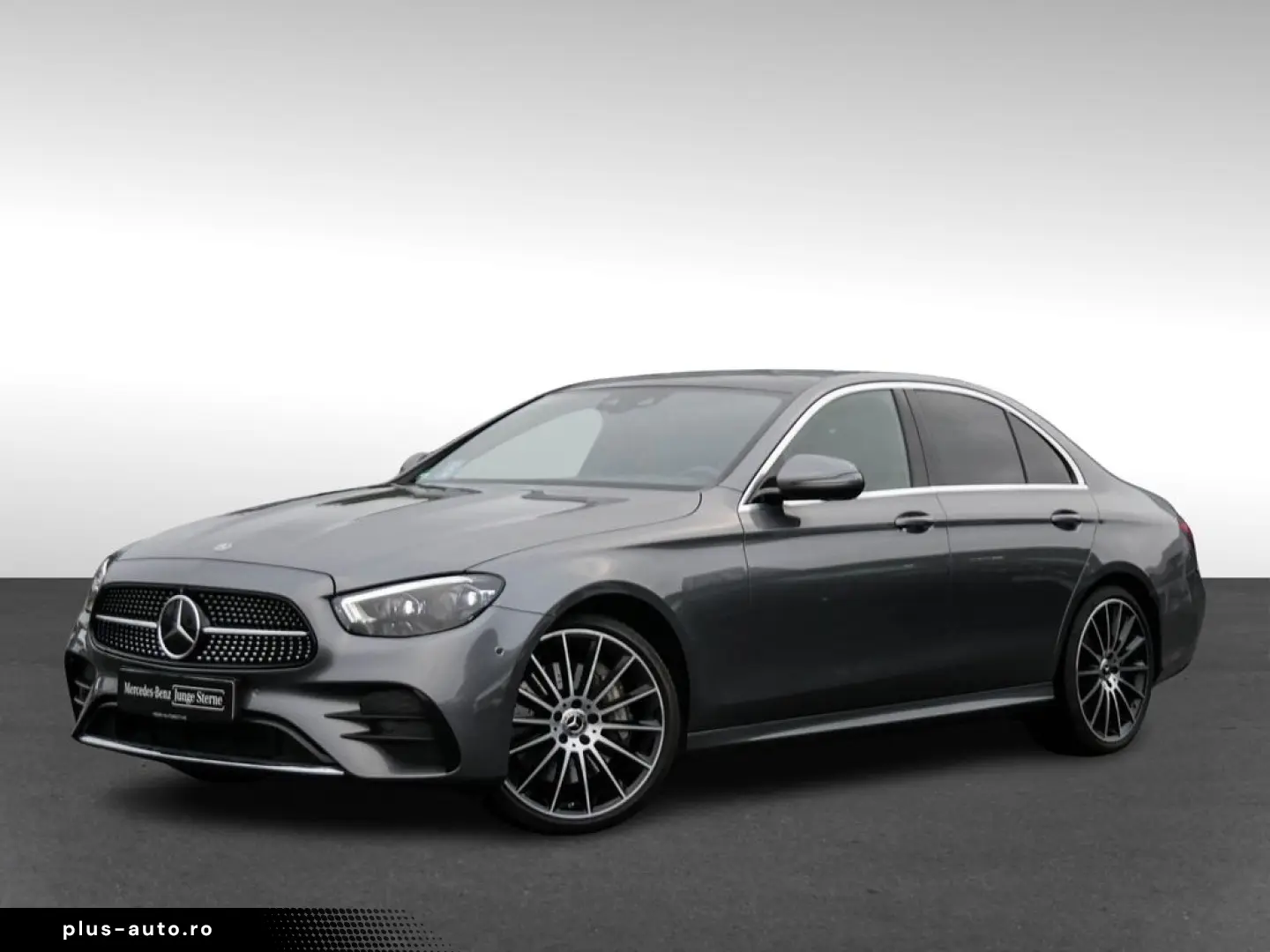 MERCEDES-BENZ E 450 4M AMG BURM DIGLIGHT DISTR PANO 360