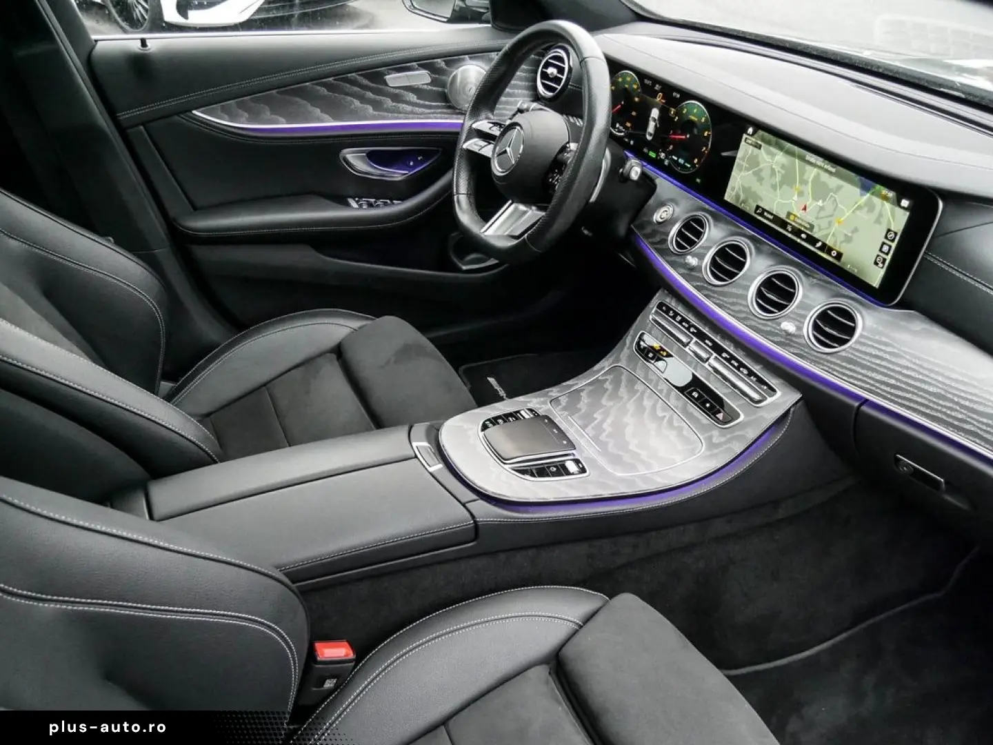 MERCEDES-BENZ E 450 4M AMG BURM DIGLIGHT DISTR PANO 360