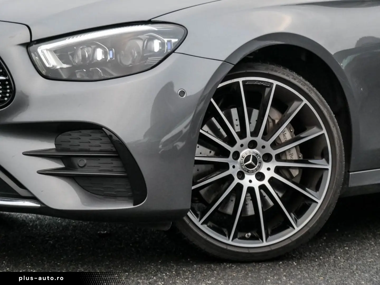 MERCEDES-BENZ E 450 4M AMG BURM DIGLIGHT DISTR PANO 360