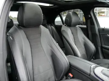 MERCEDES-BENZ E 450 4M AMG BURM DIGLIGHT DISTR PANO 360