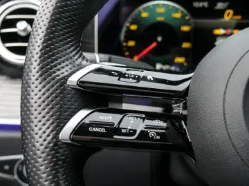 MERCEDES-BENZ E 450 4M AMG BURM DIGLIGHT DISTR PANO 360