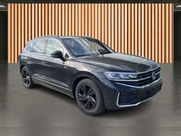 VW Touareg 3.0 TDI 4Motion R-Line Stdhzg AHK Pano