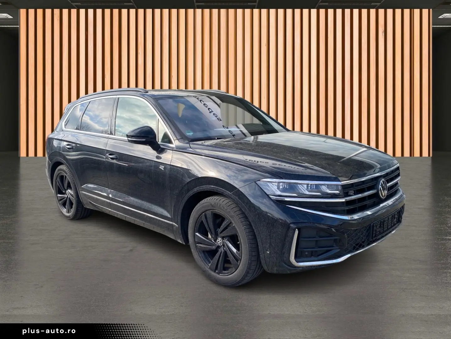 VW Touareg 3.0 TDI 4Motion R-Line Stdhzg AHK Pano