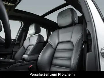 PORSCHE Macan GTS Surround-View BOSE Luftfederung LED