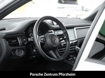 PORSCHE Macan GTS Surround-View BOSE Luftfederung LED