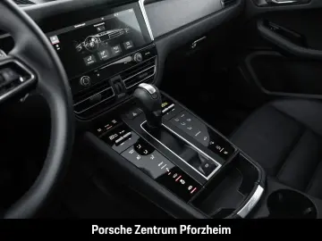 PORSCHE Macan GTS Surround-View BOSE Luftfederung LED