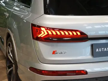 AUDI SQ7 4.0 TFSI TOW HUD PANO 360 B&O