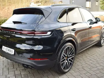 PORSCHE Cayenne S E-Hybrid BOSE 22  ACC AHK PANO 18-WEGE