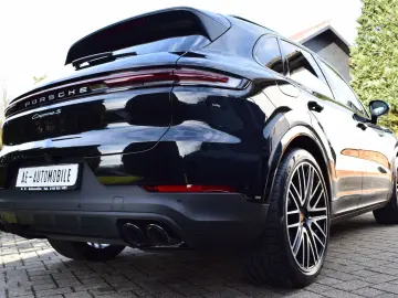 PORSCHE Cayenne S E-Hybrid BOSE 22  ACC AHK PANO 18-WEGE