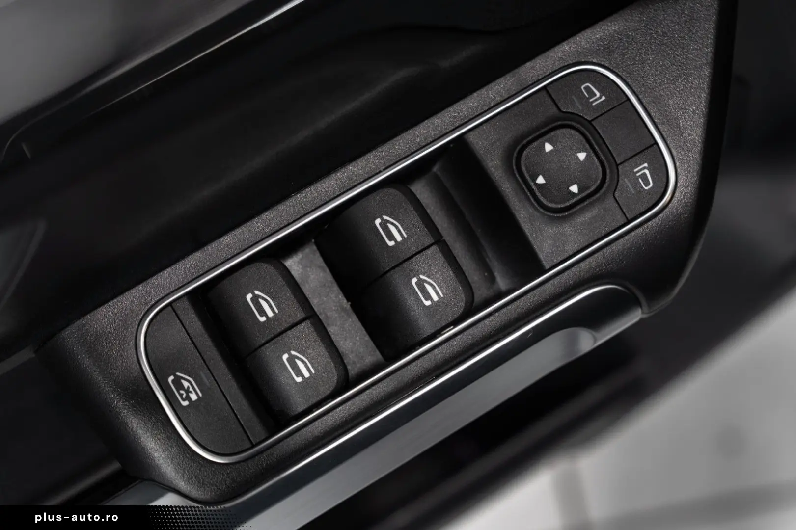 MERCEDES-BENZ GLB 35 AMG 4M NIGHT-PAKET LEDER CARBON&hellip;