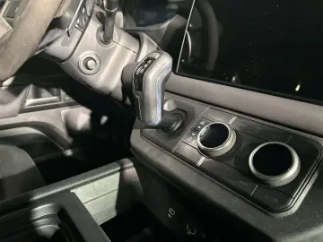 LAND ROVER Defender 110 P525 V8