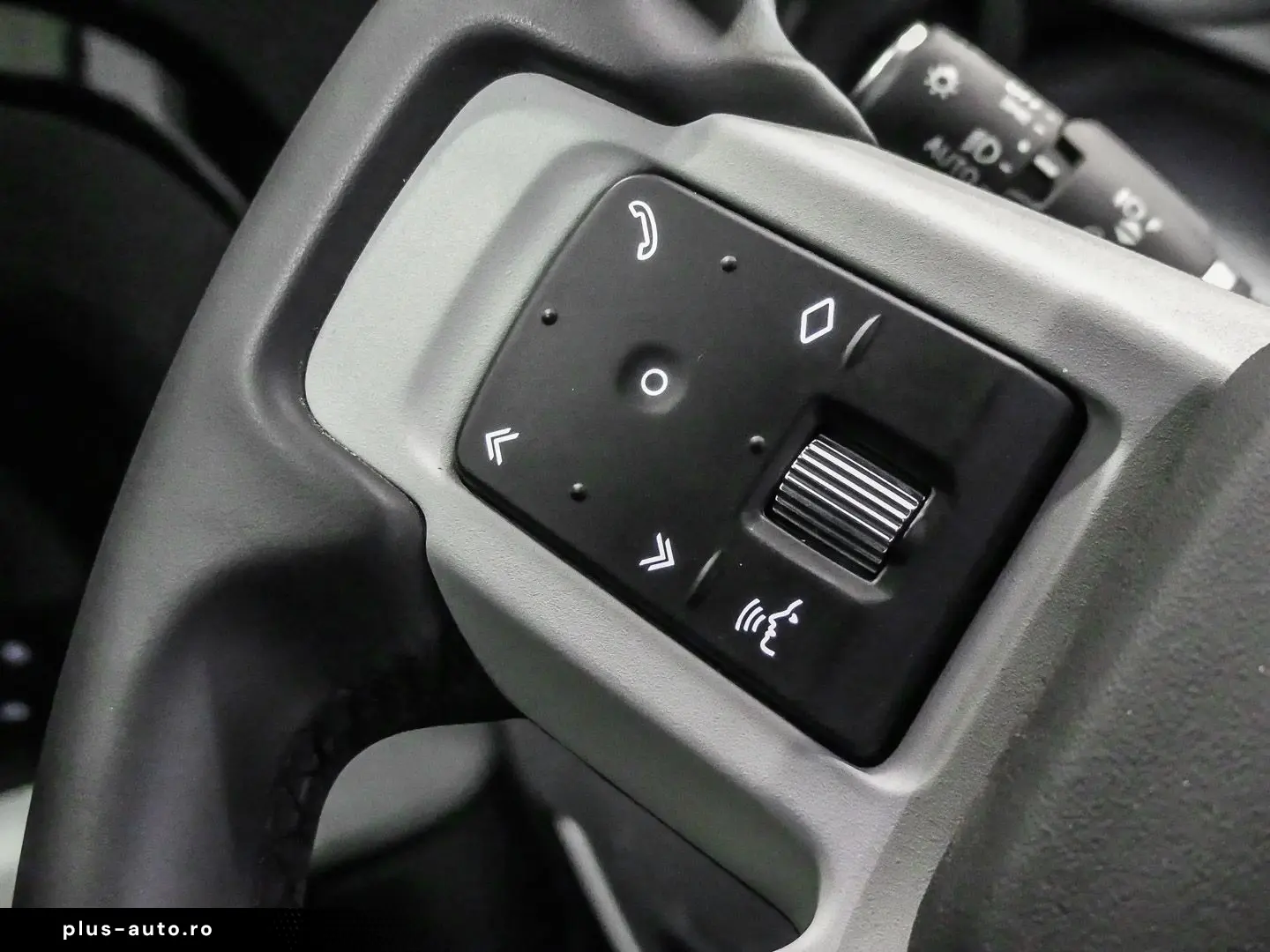 LAND ROVER Defender 110 X-Dynamic SE P400 Luftfederung AD N