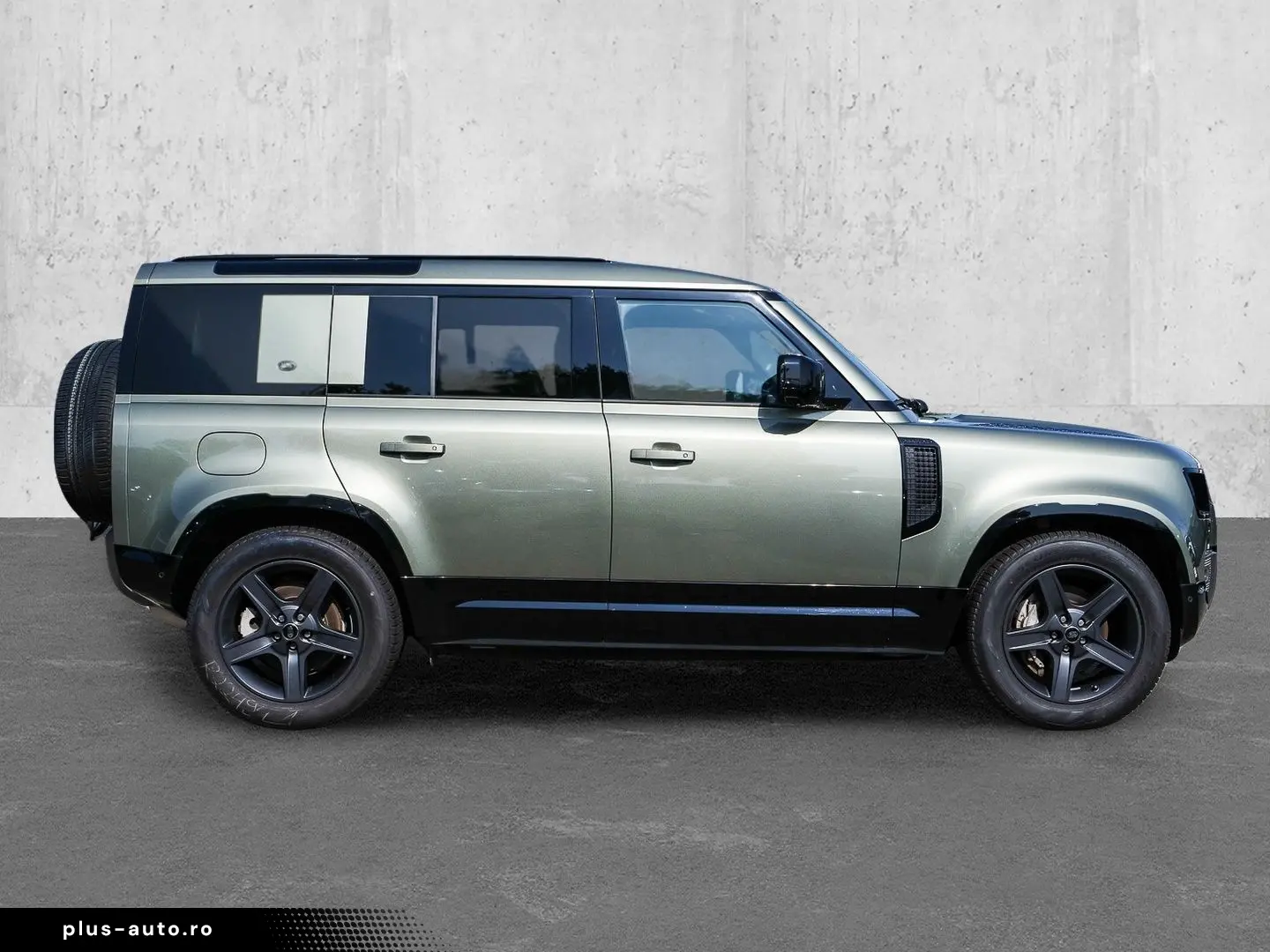 LAND ROVER Defender 110 X-Dynamic SE D300 Allrad Luftfederu