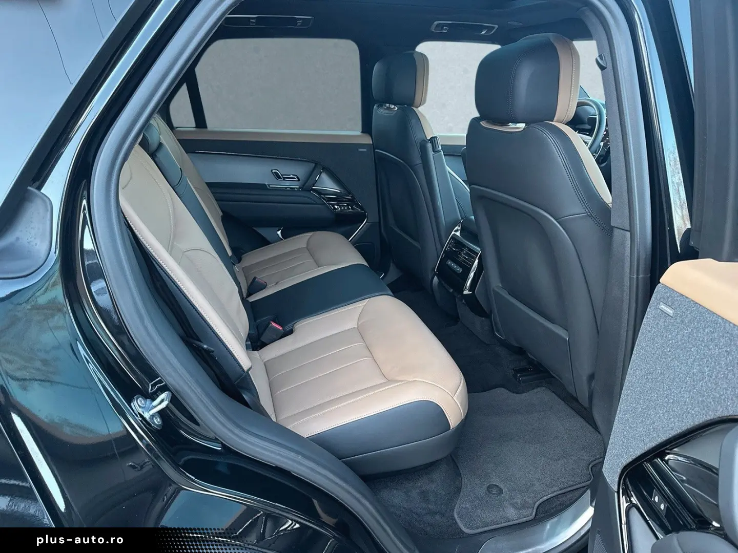 LAND ROVER Range Rover Sport P440e PHEV DYNAMIC SE BLACK