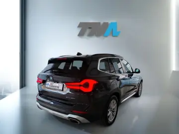 BMW X3 xDrive 30e PANO M-Dachhimm. Sonnenrollo