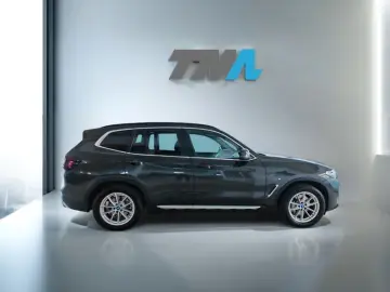 BMW X3 xDrive 30e PANO M-Dachhimm. Sonnenrollo