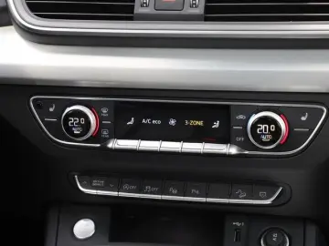 AUDI Q5 Sportback 40 TFSI quattro Advanced AHK Pano K