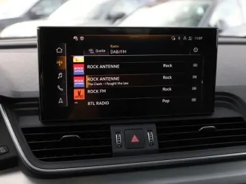 AUDI Q5 Sportback 40 TFSI quattro Advanced AHK Pano K