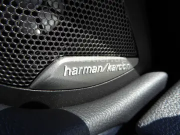 BMW M4 Comp. x Drive M Drivers ACC HUD 360  Tartufo