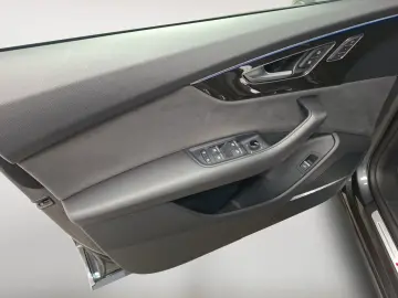 AUDI Q8 50 TDI quattro S-Line 23'' Pano 36&hellip;