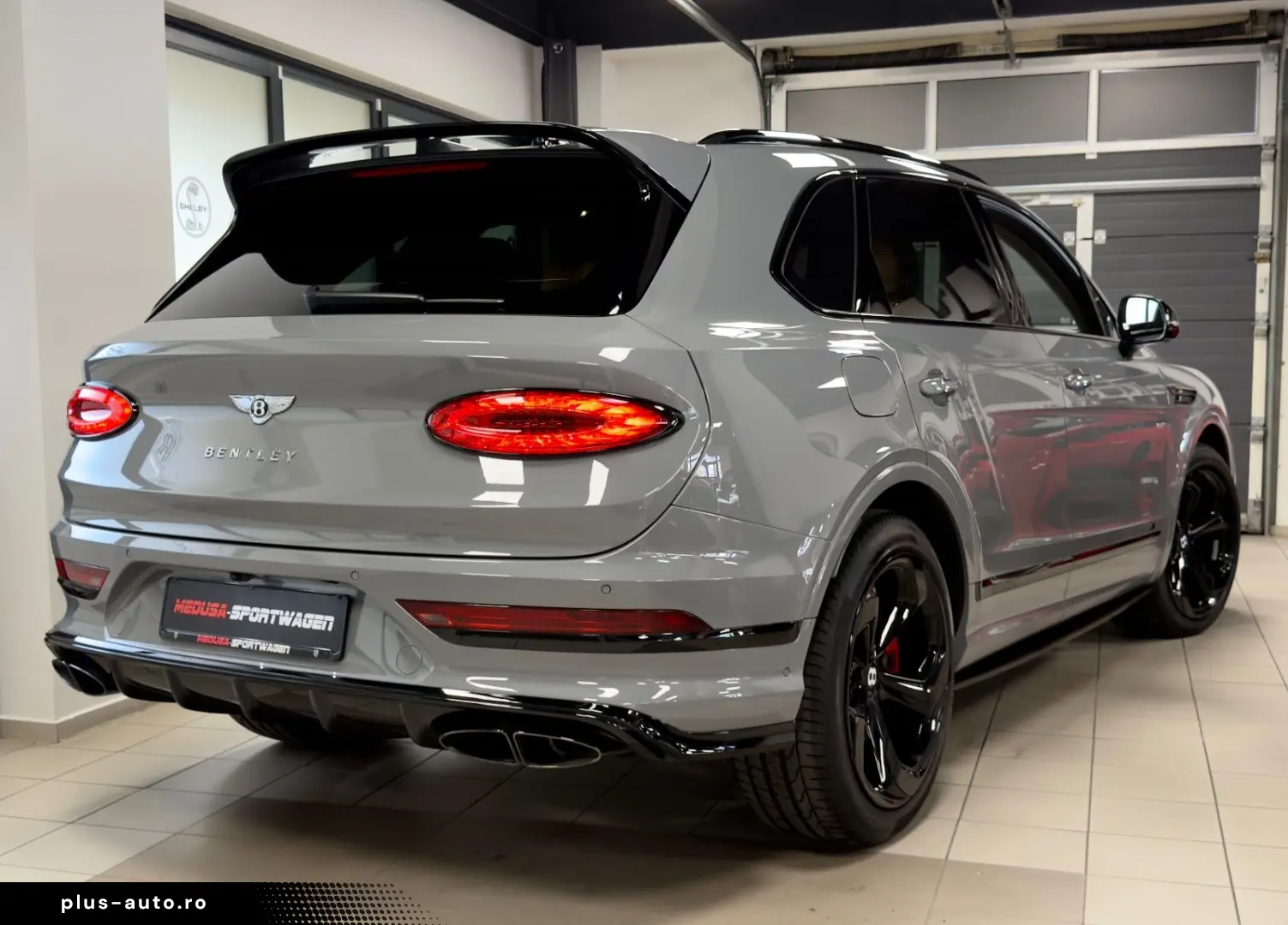 BENTLEY BENTAYGA V8 S CARBON NAIM MASSAGE PANO FULL!
