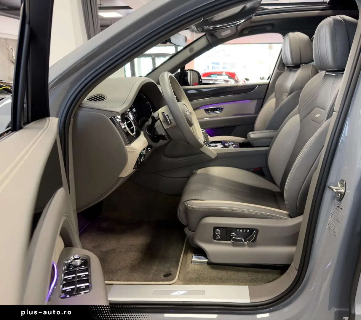 BENTLEY BENTAYGA V8 S CARBON NAIM MASSAGE PANO FULL!