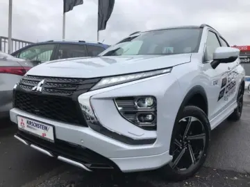 MITSUBISHI Eclipse Cross Plug-In Hybrid Top Leder Pano Head