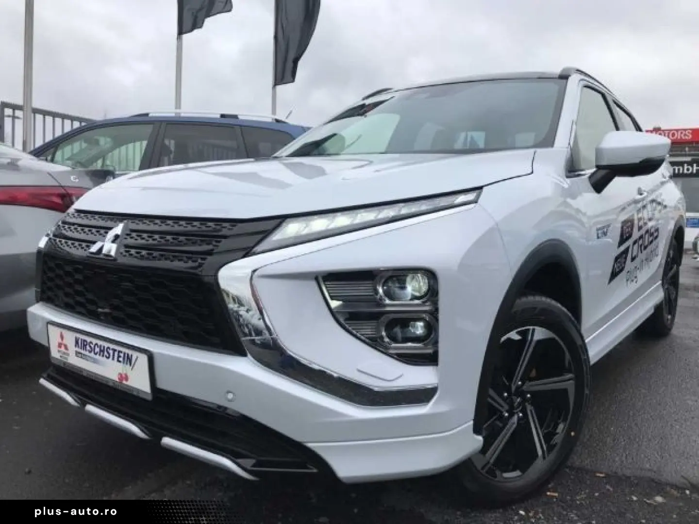 MITSUBISHI Eclipse Cross Plug-In Hybrid Top Leder Pano Head
