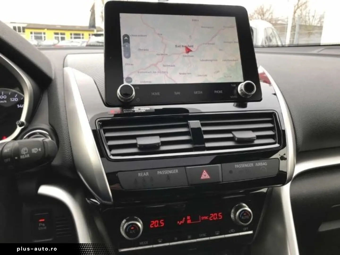 MITSUBISHI Eclipse Cross Plug-In Hybrid Top Leder Pano Head